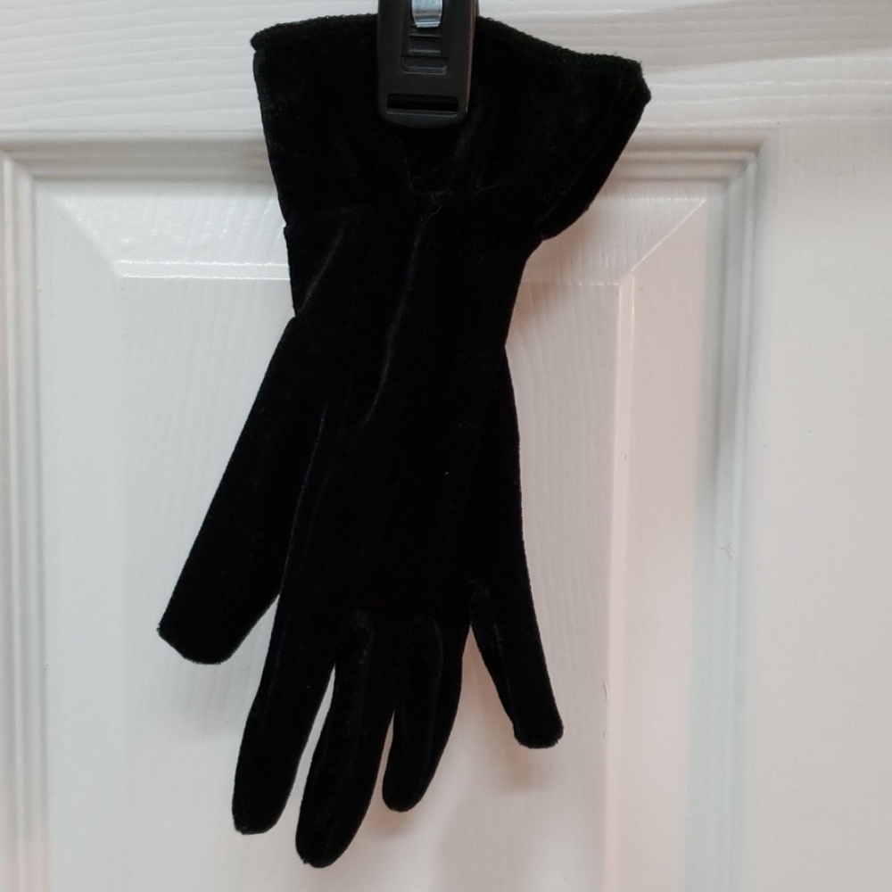Velvet Black gloves.. not adult